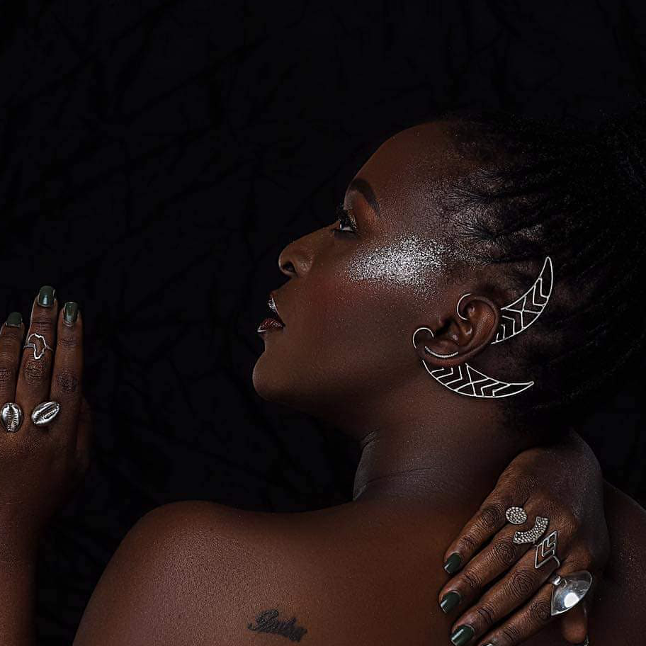 Imigongo Cuff Earring